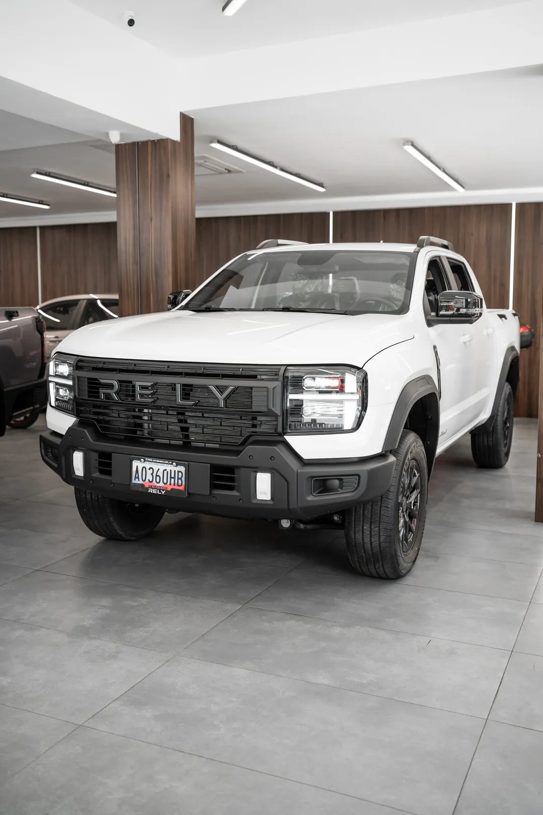 RELY R8 Limited 2.3T Diésel 8AT 2026 0 KM en Venezuela — precio y ficha técnica en Autochinos